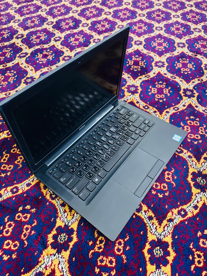 لپ تاپ فروشی ظریف و نازک
