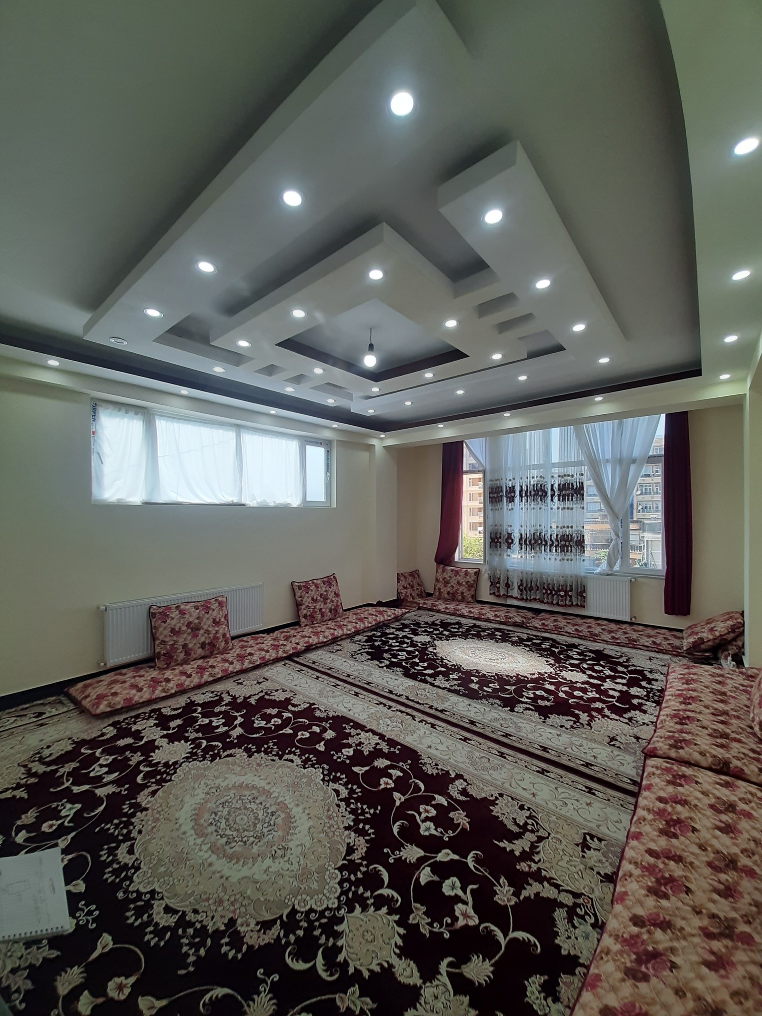 اپارتمان چهار اطاقه فروشی VIP  تخت بام دار
