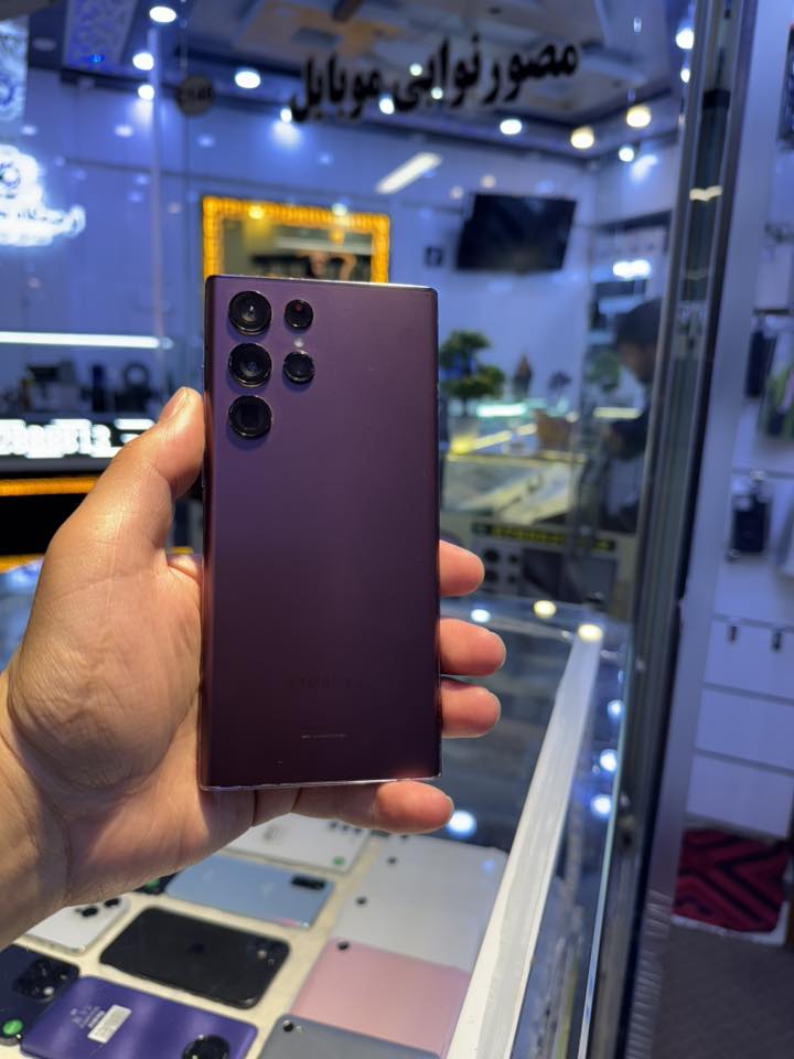 S22 Ultra 128 GB.
