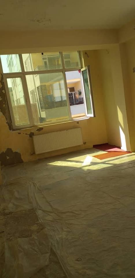 آپارتمان پنج اطاقه کرایی