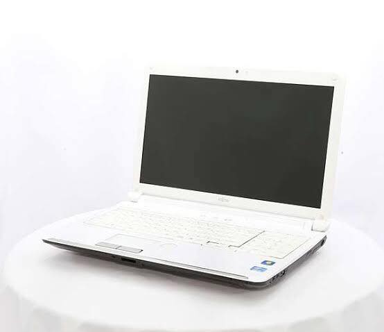 یک پایه لپتاپ جاپانی Fujitsu ب