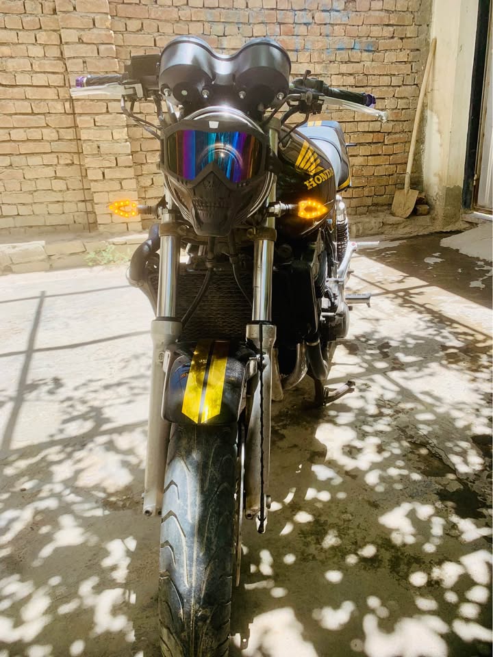 CB چهار سلند