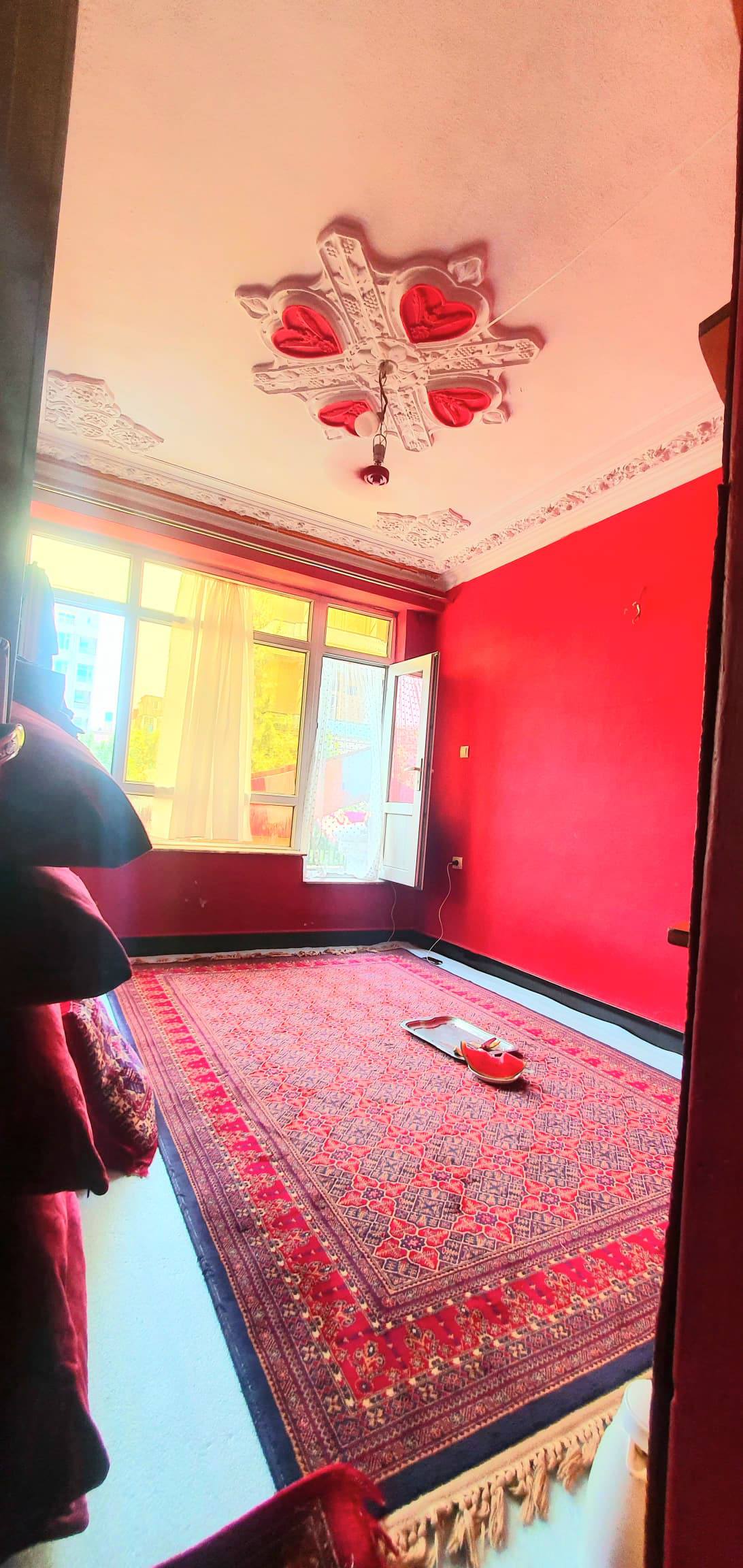 آپارتمان چهار اطاقه گروی