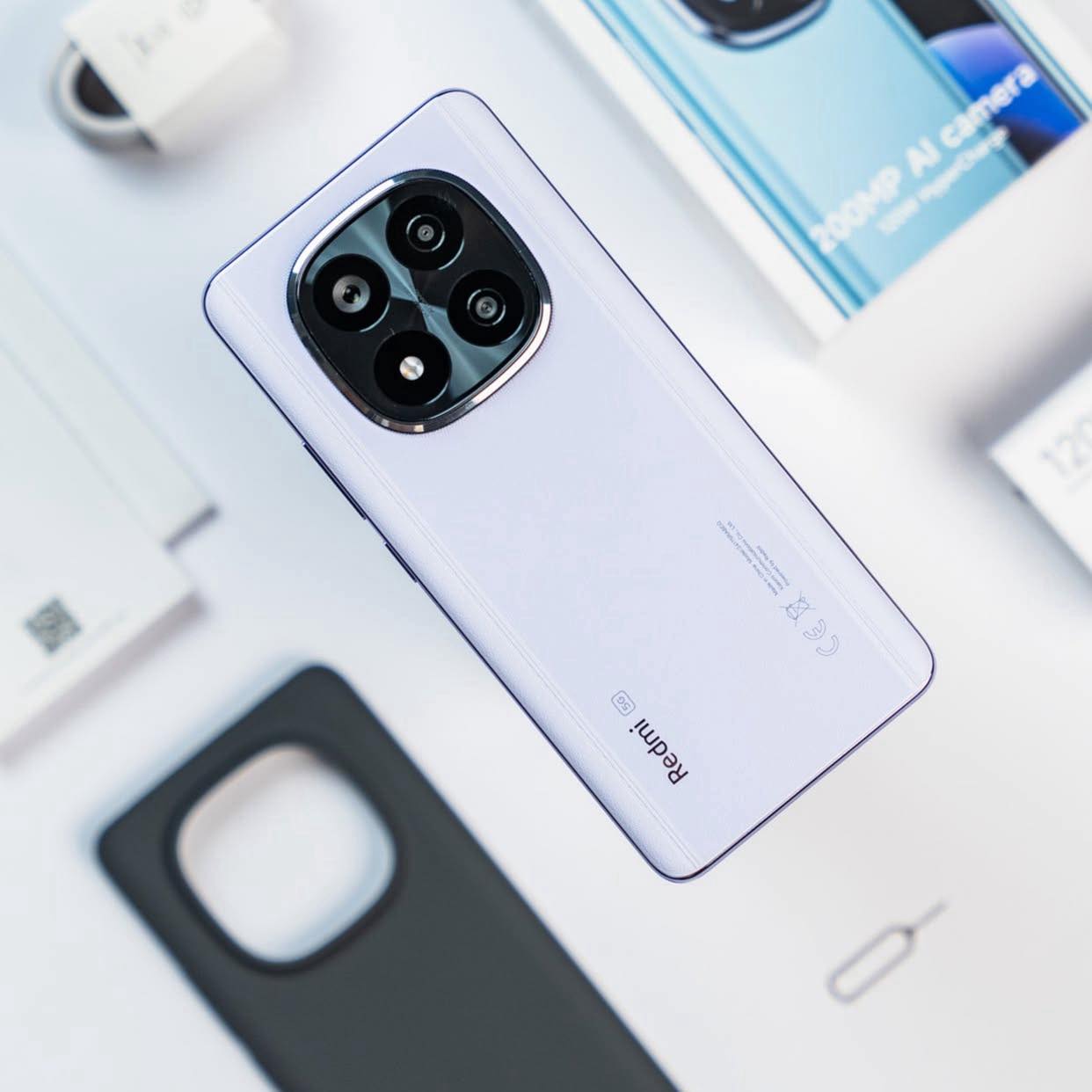 کارکرد عالی بطری در محصول جدید ریدمی  (Redmi Note 14 Pro Plus)