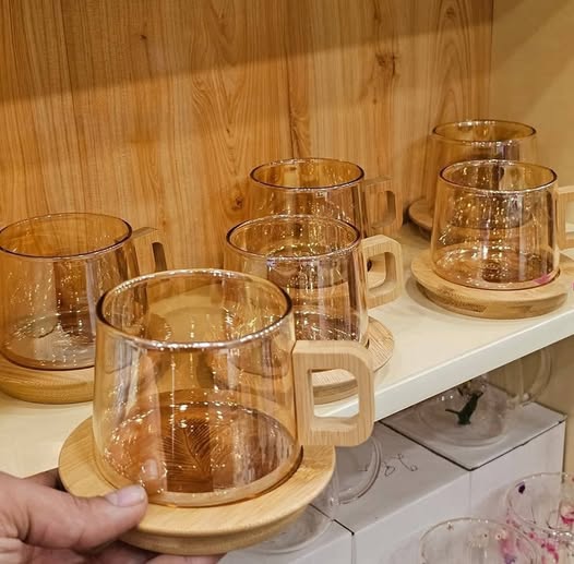 سیت گیلاس شیشه ای ناسوز با دسته و نعبلکی چوبی