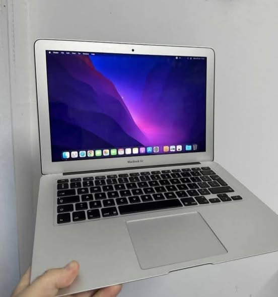 لبتاپ MacBook Air اصلی آمریکایی