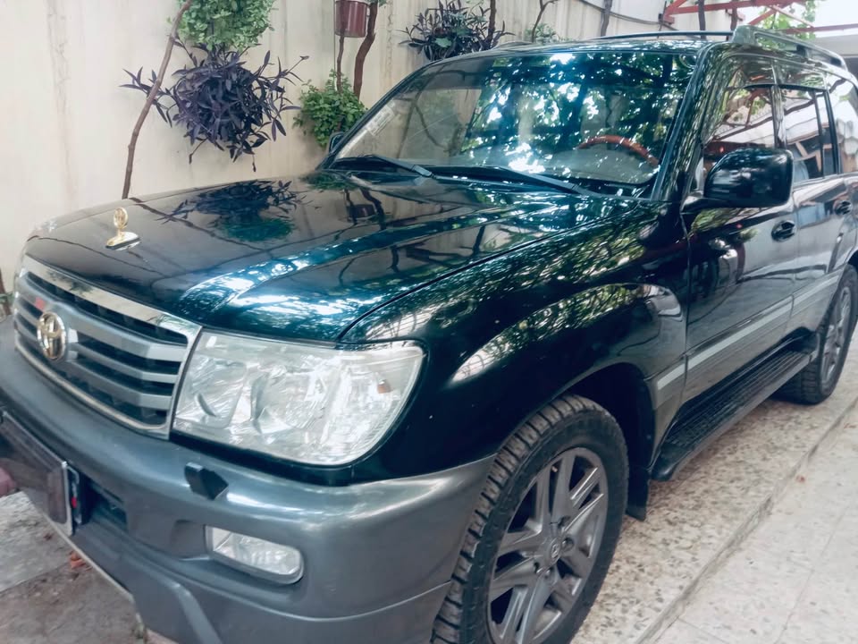 🚙 نوعیت: تویوتا لندکروزر