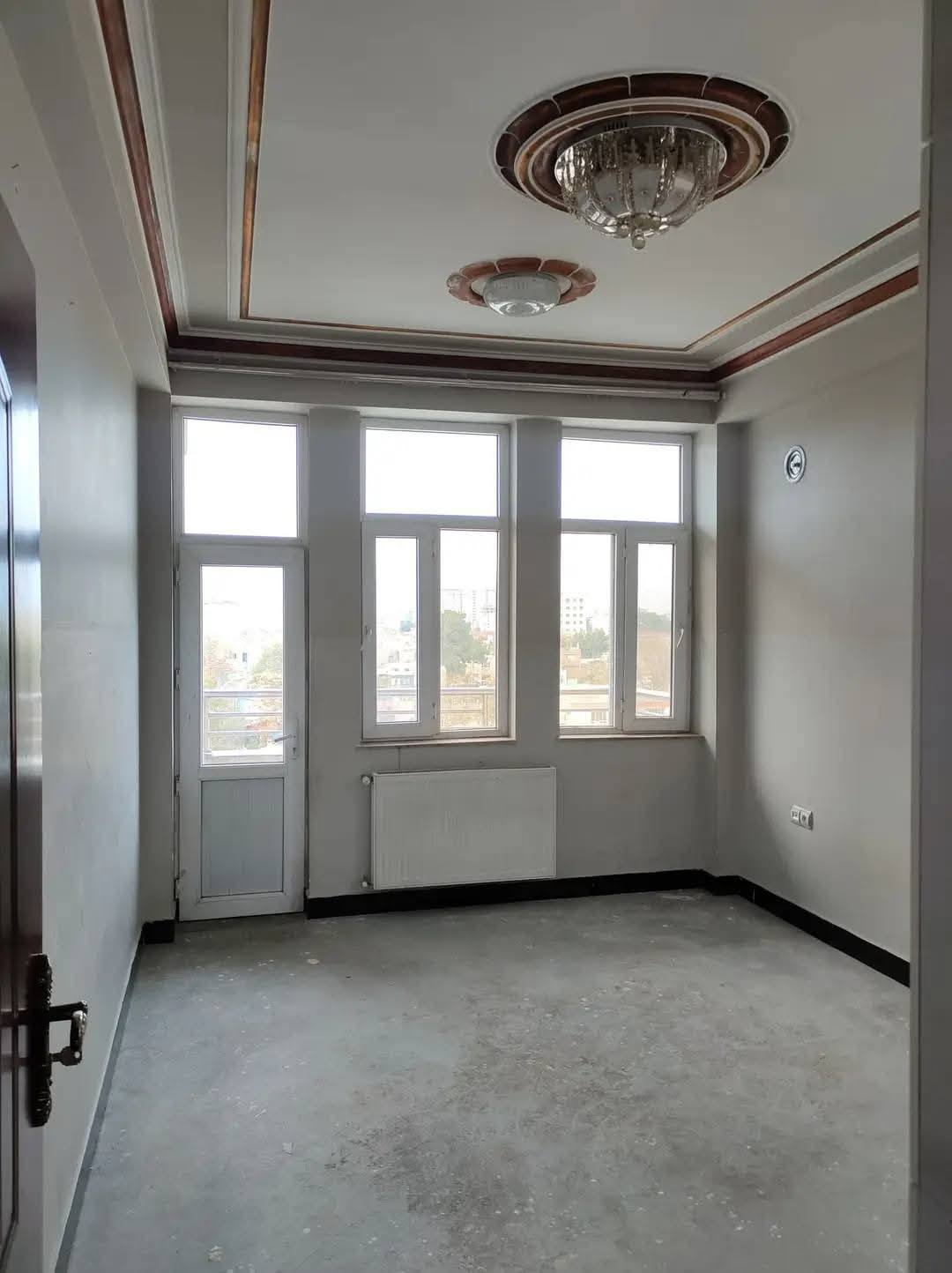 آپارتمان کرایی تخت بام