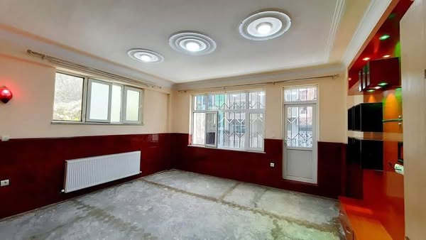 آپارتمان فروشی زیبا سه اطاقه واقع سرک چهارم پروژه تایمنی کابل افغانستان